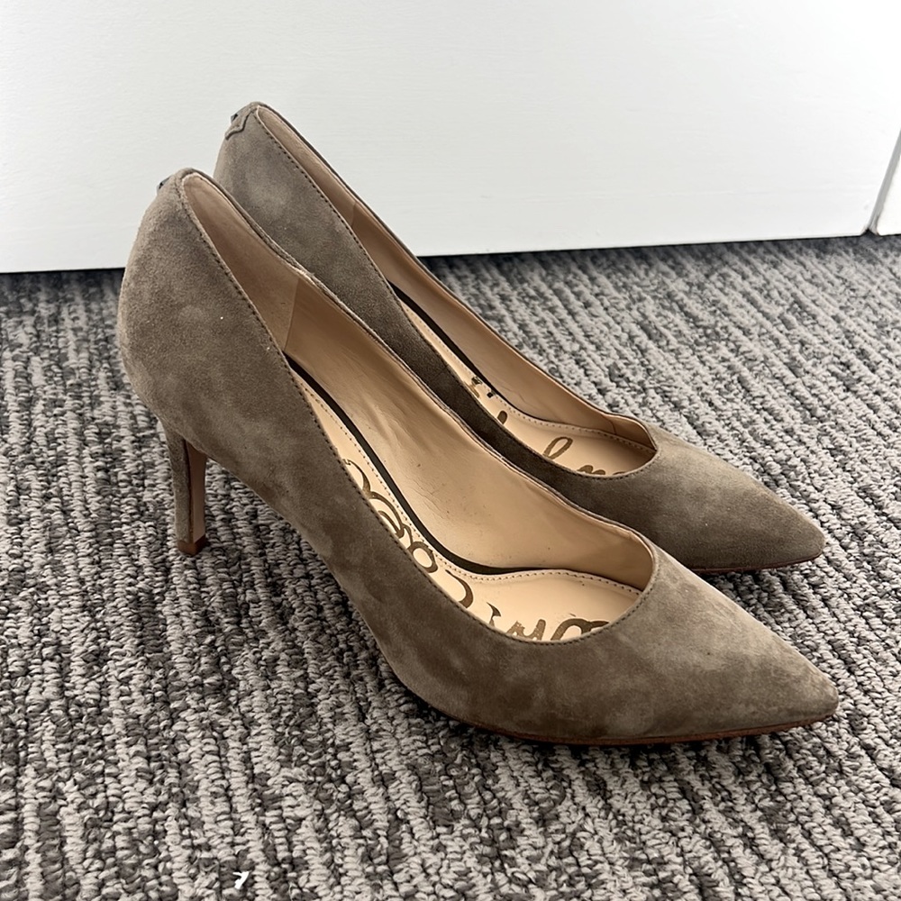 Sam Edelman Vienna Pointed Heel Suede Pumps, Olive, Size 6.5